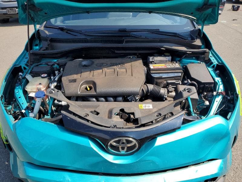 2018 TOYOTA C-HR XLE XLE 12