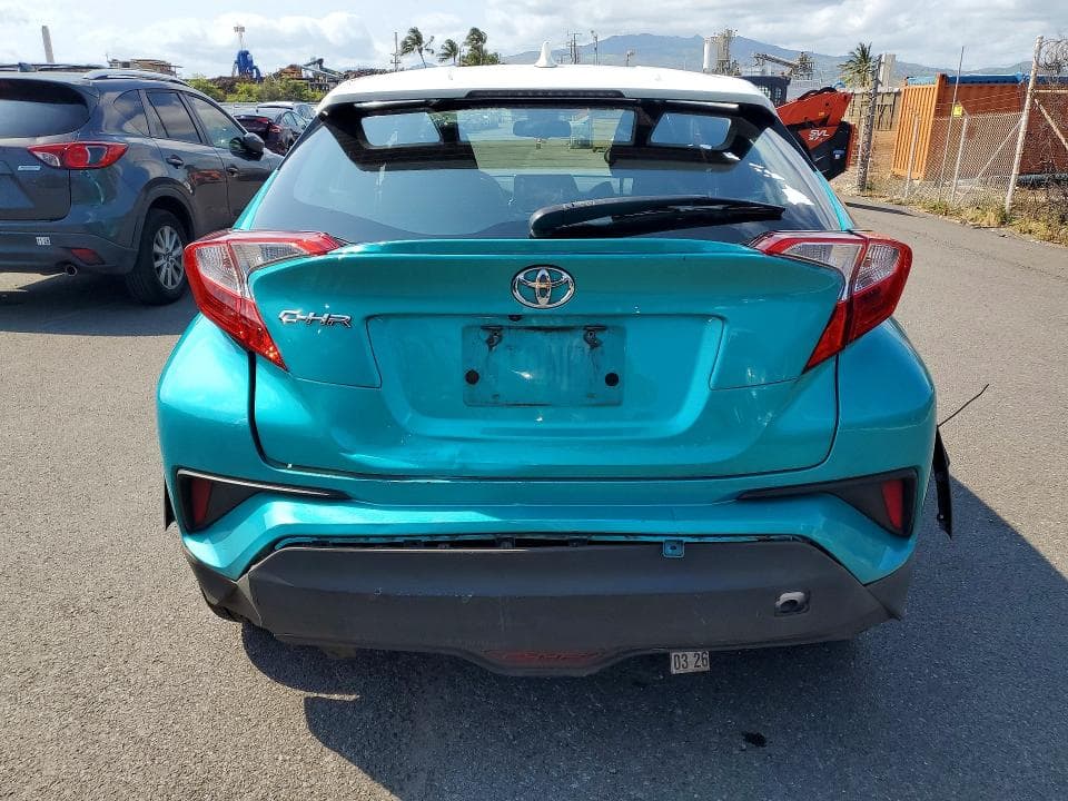 2018 TOYOTA C-HR XLE XLE 6