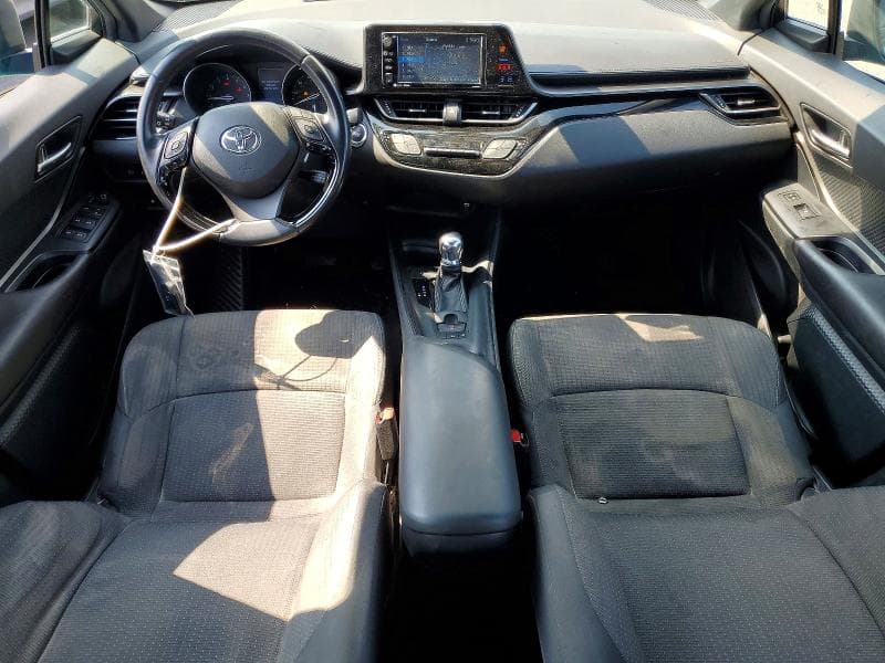 2018 TOYOTA C-HR XLE XLE 8