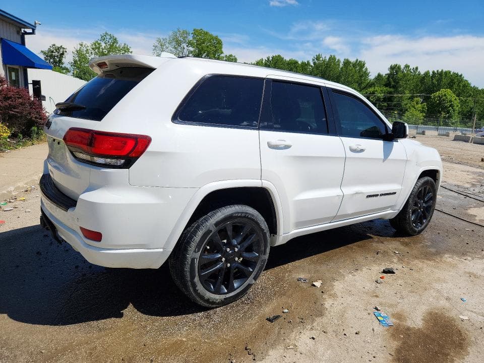 2018 JEEP GRAND CHEROKEE LAREDO 3