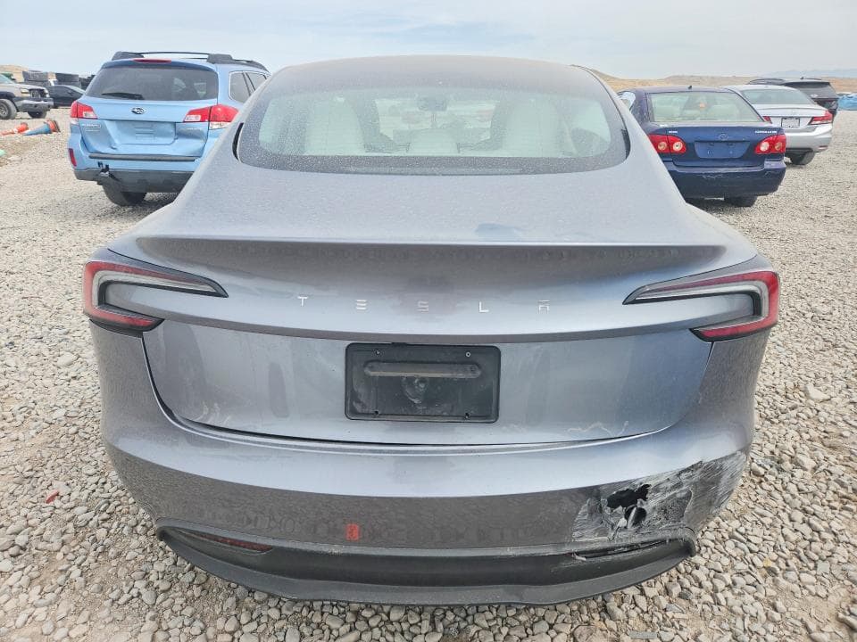 2025 TESLA MODEL 3 6