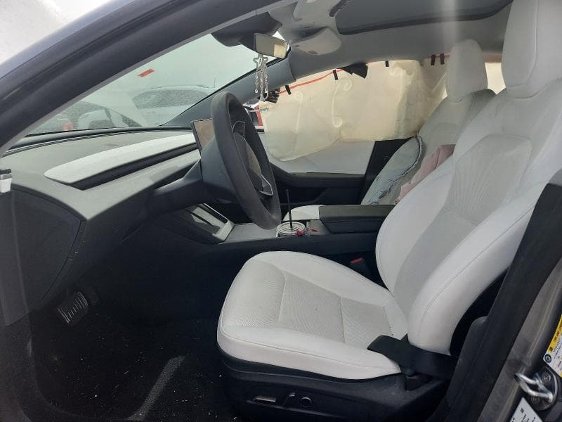 2025 TESLA MODEL 3 7