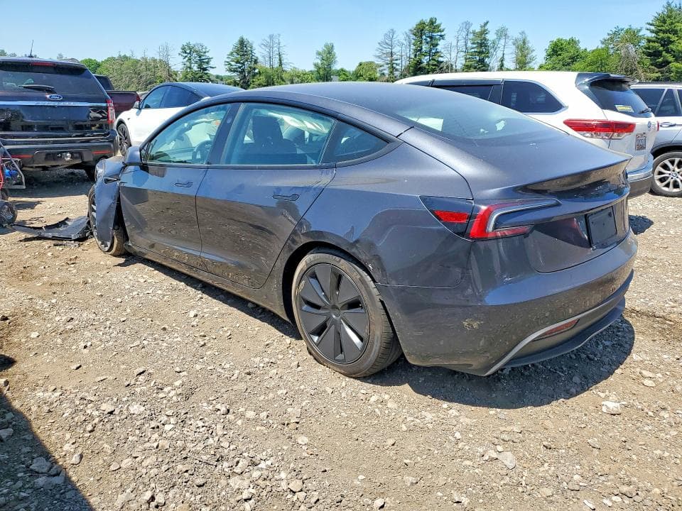 2026 TESLA MODEL 3 2