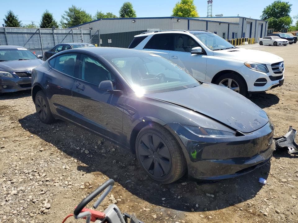 2026 TESLA MODEL 3 4