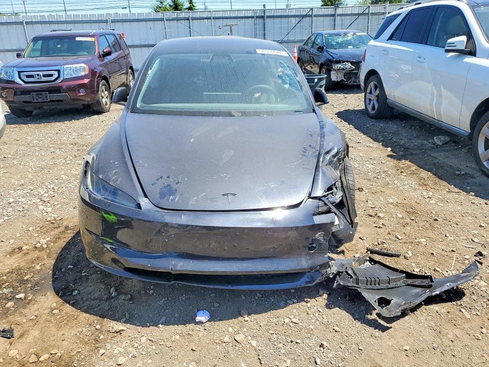2026 TESLA MODEL 3 5