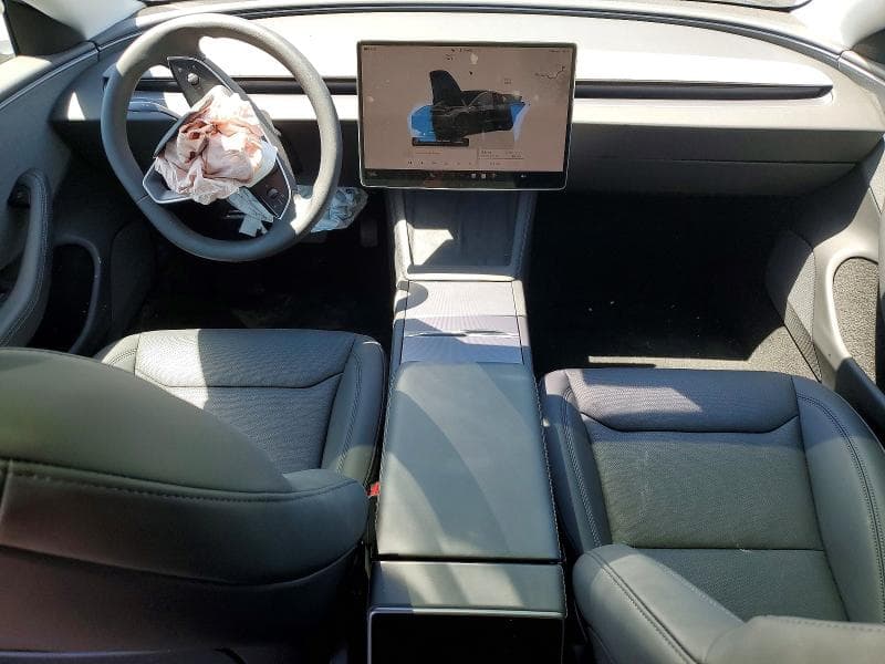 2026 TESLA MODEL 3 8