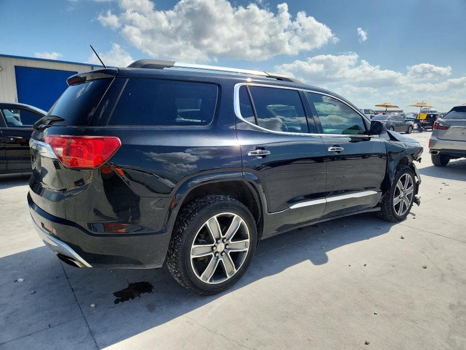 2017 GMC ACADIA DENALI 3