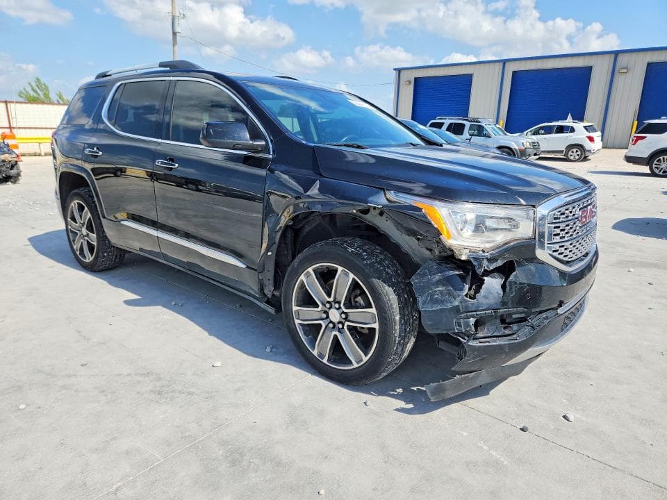 2017 GMC ACADIA DENALI 4