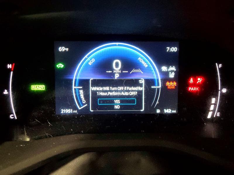 2025 TOYOTA CAMRY LE LE 8