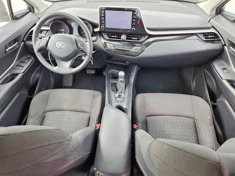 2021 TOYOTA C-HR LE 8
