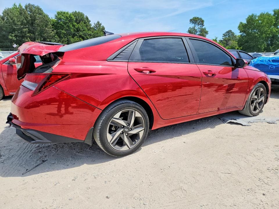 2023 HYUNDAI ELANTRA SEL 3
