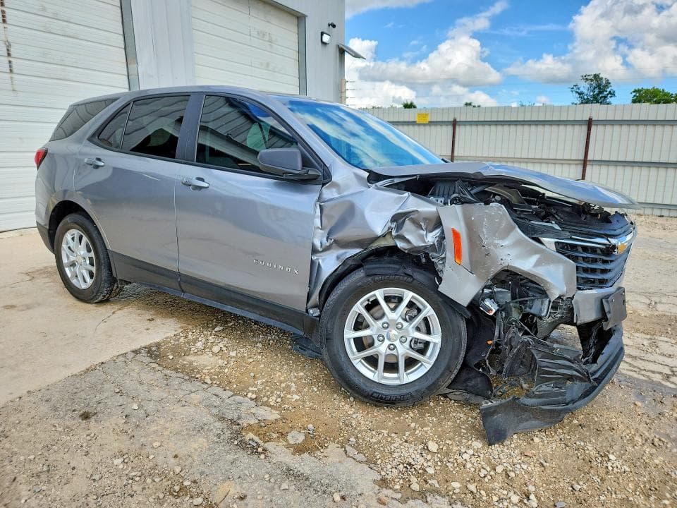2024 CHEVROLET EQUINOX LS 4