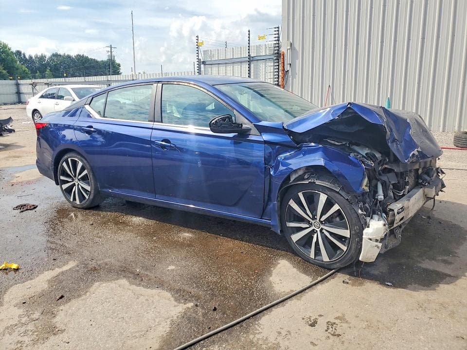 2019 NISSAN ALTIMA SR 4