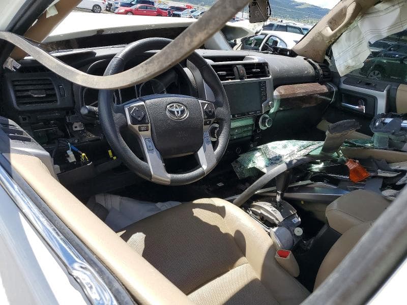 2020 TOYOTA 4RUNNER LIMITED 8