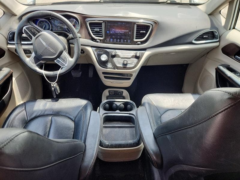 2017 CHRYSLER PACIFICA TOURING L 8