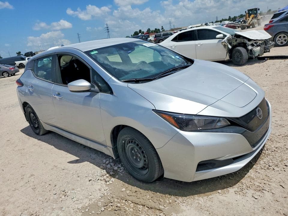 2025 NISSAN LEAF S 4