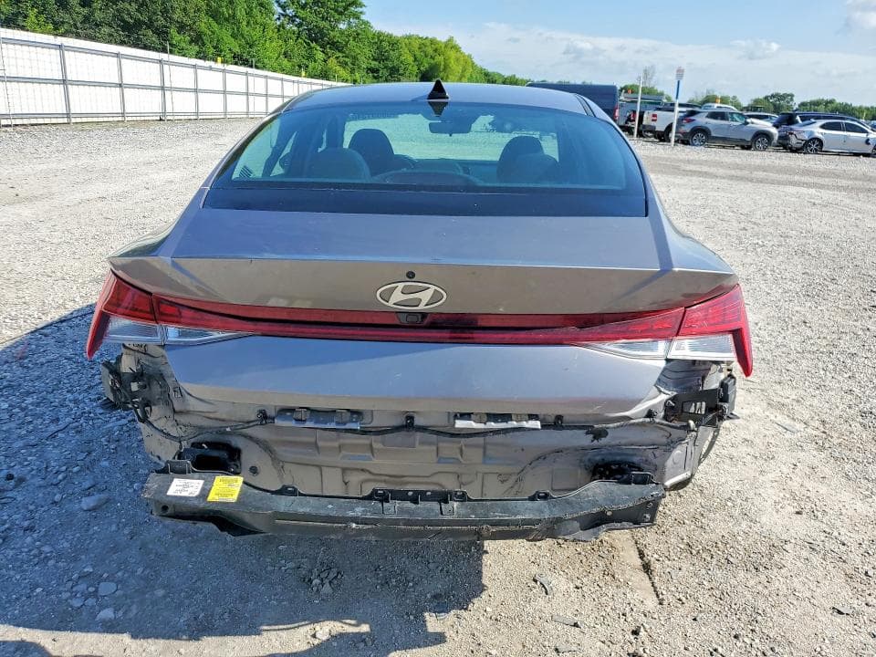 2024 HYUNDAI ELANTRA SEL SEL 6