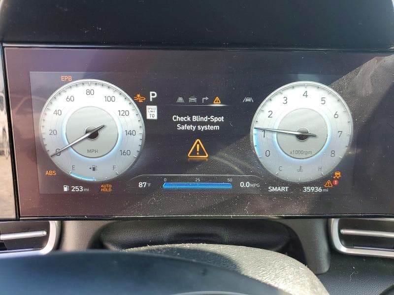 2024 HYUNDAI ELANTRA SEL SEL 9