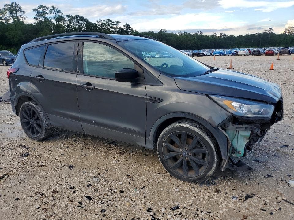 2019 FORD ESCAPE SE 4