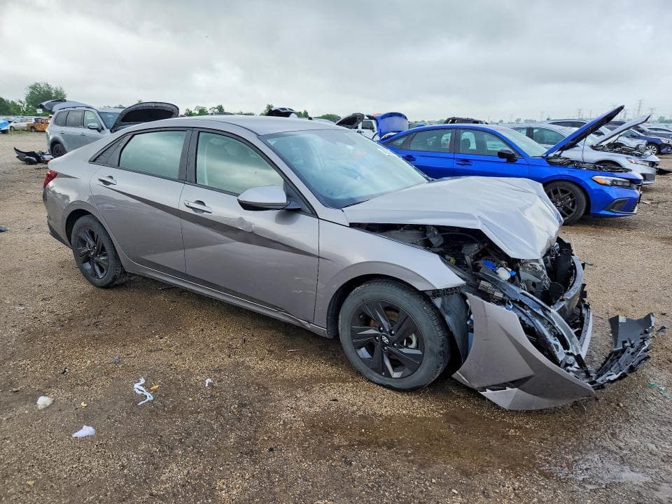2021 HYUNDAI ELANTRA SEL 4