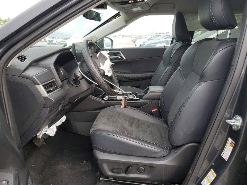 2025 MITSUBISHI OUTLANDER SE 7