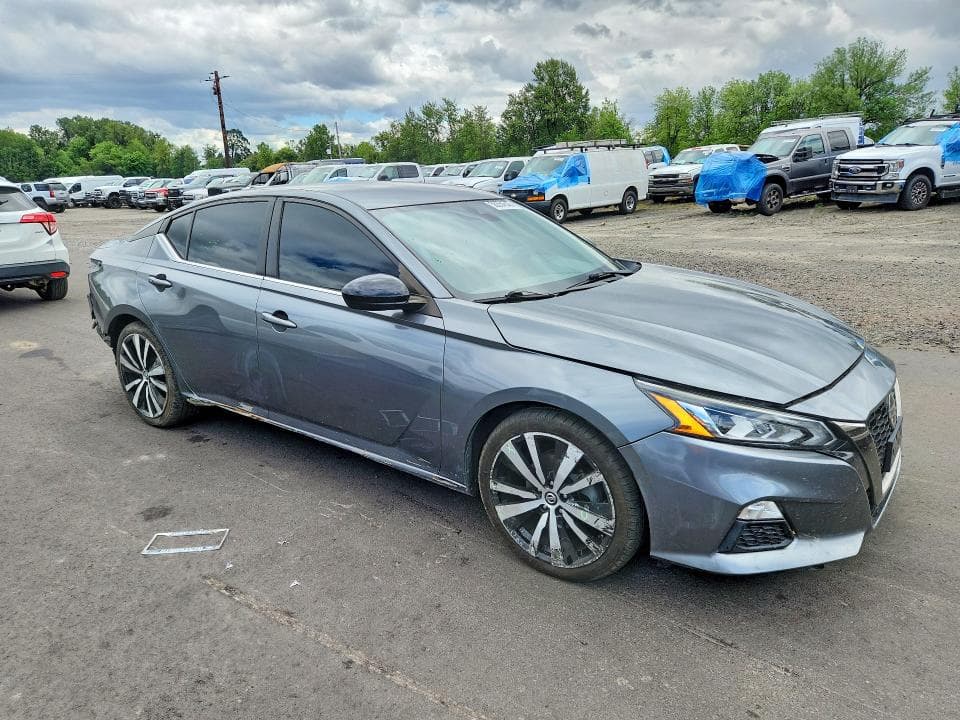 2020 NISSAN ALTIMA SR 4