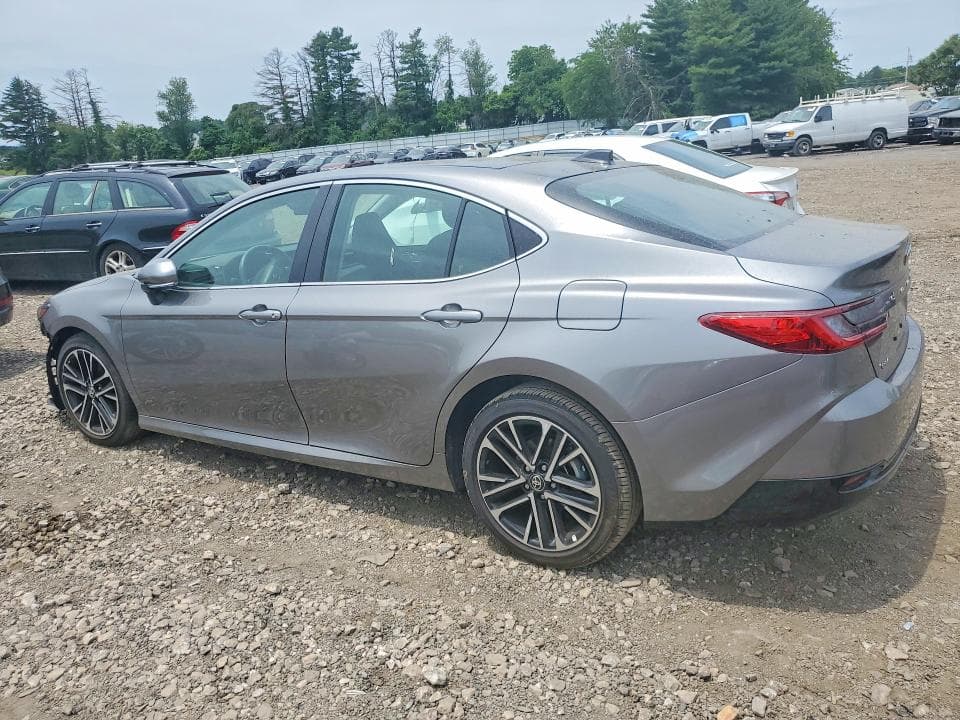 2025 TOYOTA CAMRY XLE XLE 2