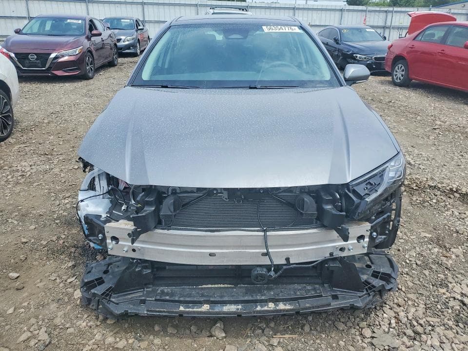 2025 TOYOTA CAMRY XLE XLE 5
