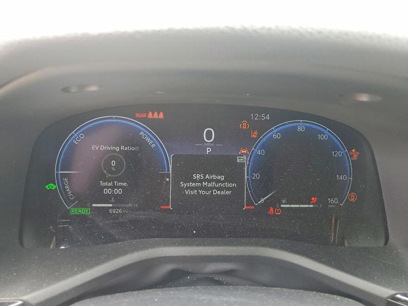 2025 TOYOTA CAMRY XLE XLE 9