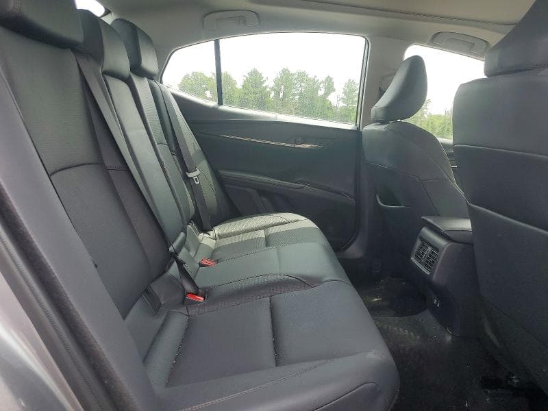 2025 TOYOTA CAMRY XLE XLE 10