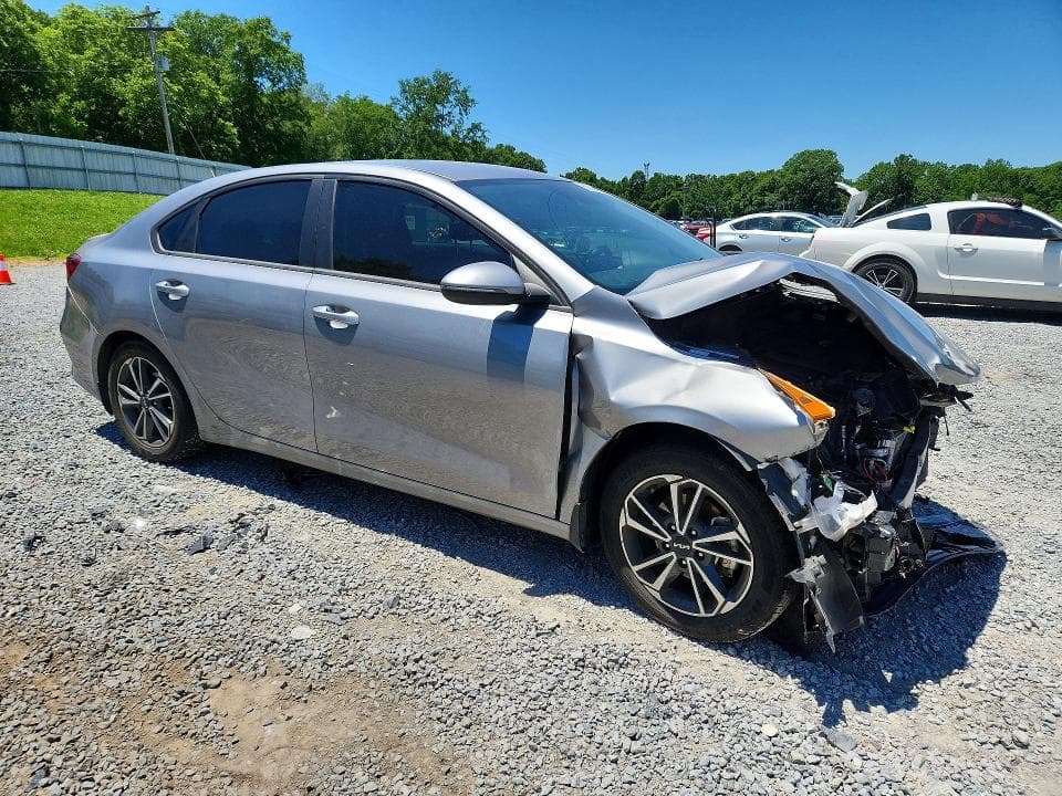 2023 KIA FORTE LXS 4
