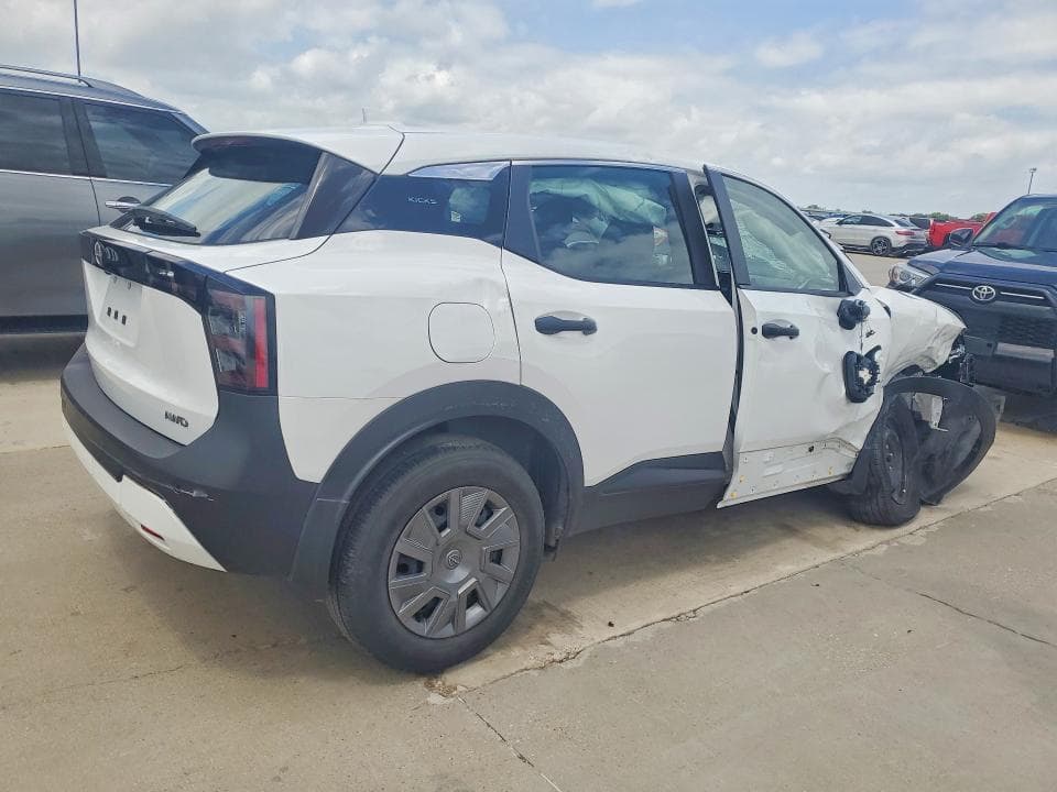 2025 NISSAN KICKS S 3