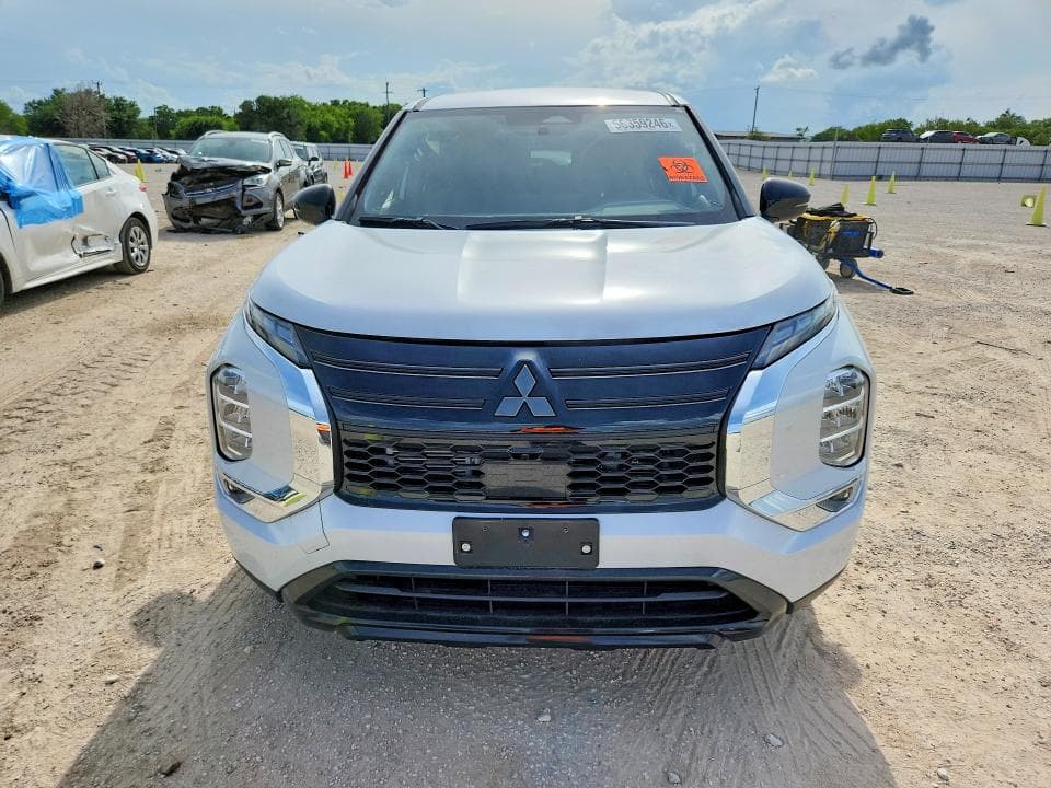 2026 MITSUBISHI OUTLANDER SE 5