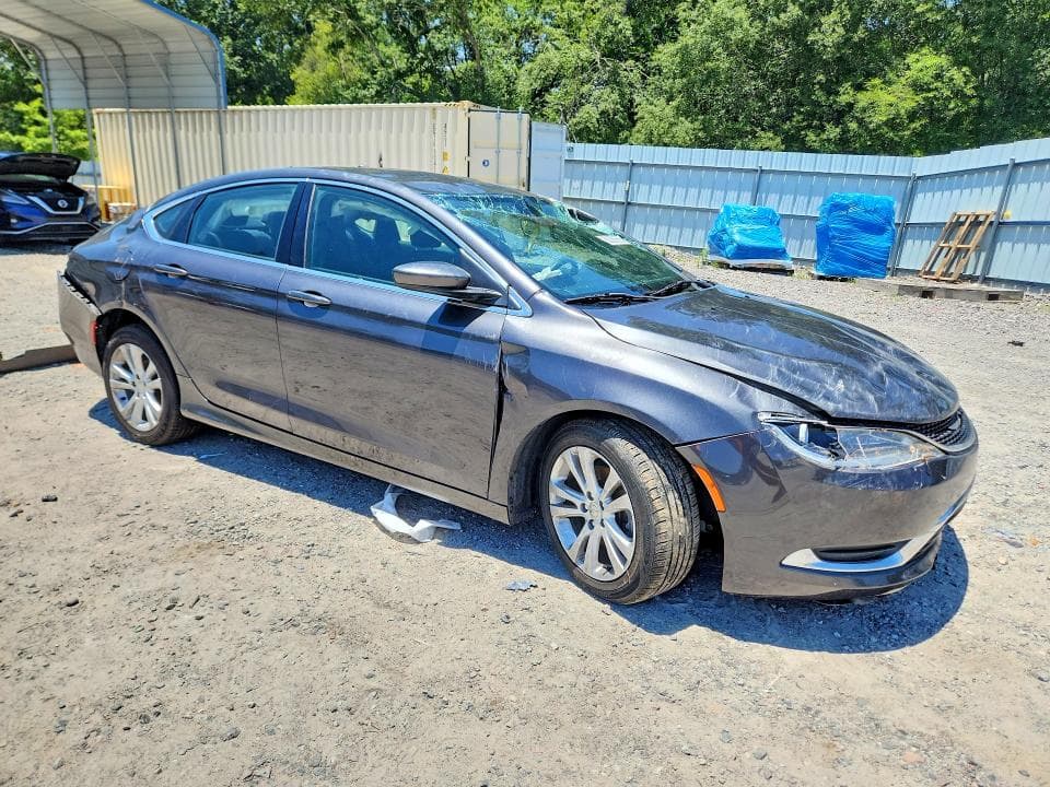 2016 CHRYSLER 200 LIMITED 4