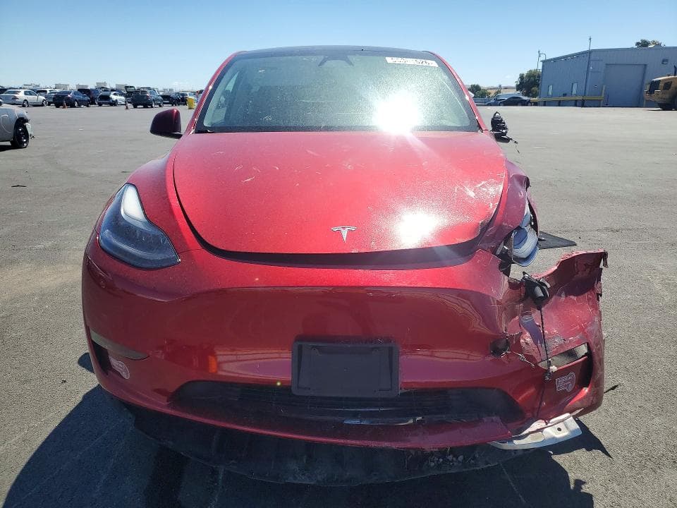 2024 TESLA MODEL Y 5