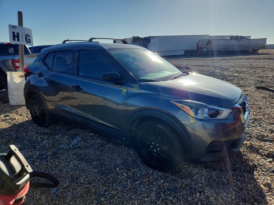 2019 NISSAN KICKS S 4