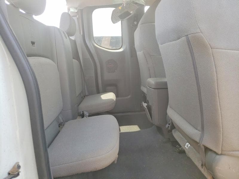 2019 NISSAN FRONTIER S 10