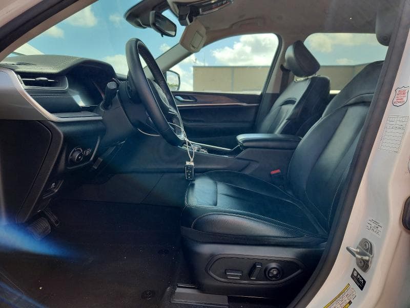 2022 JEEP GRAND CHEROKEE L LIMITED L LIMITED 7