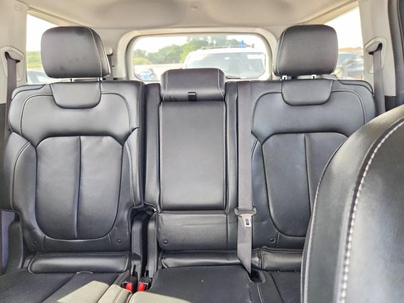 2022 JEEP GRAND CHEROKEE L LIMITED L LIMITED 10