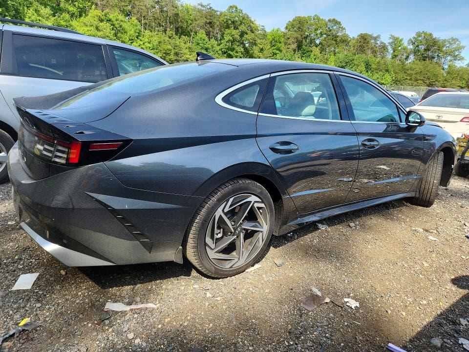 2026 HYUNDAI SONATA SEL SPORT 3