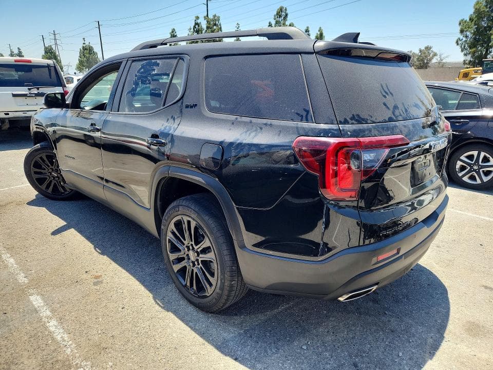 2022 GMC ACADIA SLT 2