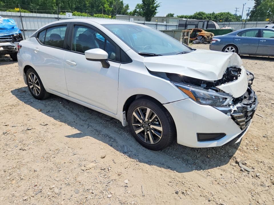 2025 NISSAN VERSA SV 4