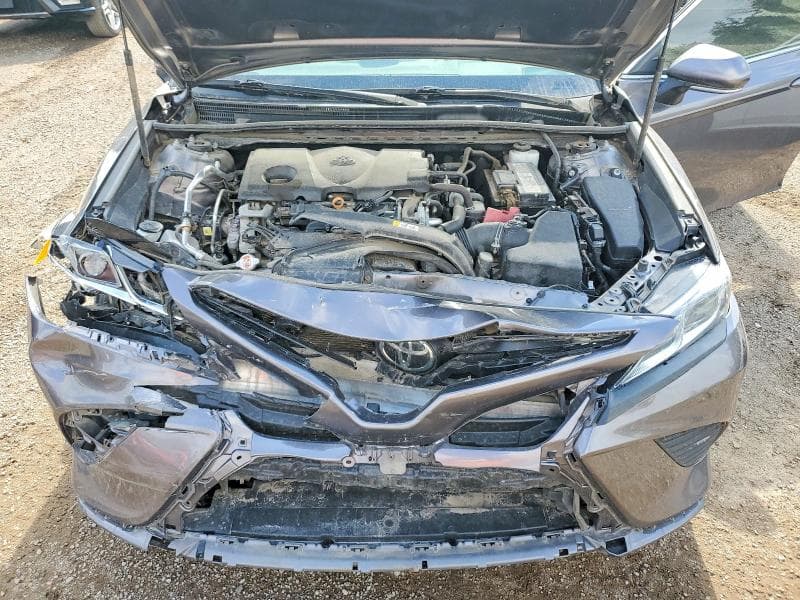 2019 TOYOTA CAMRY L 11