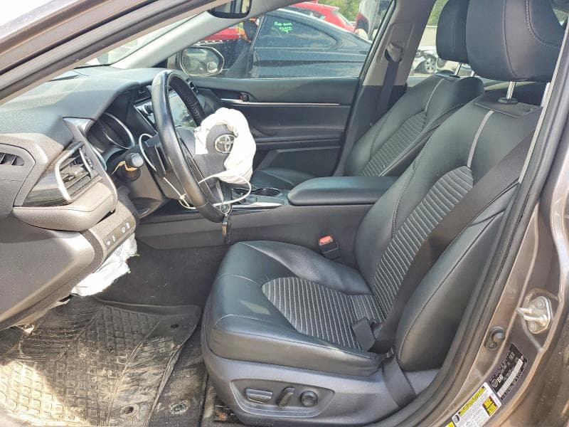 2019 TOYOTA CAMRY L 7