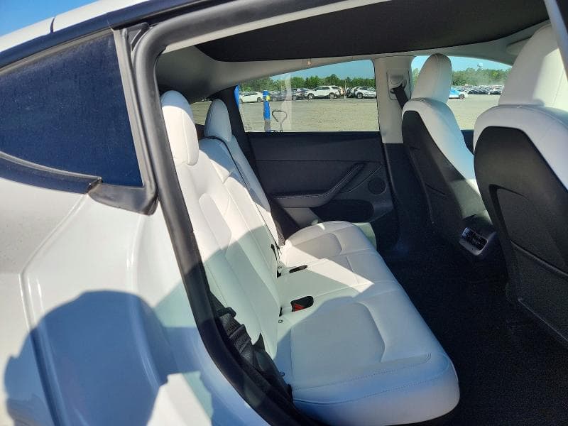 2024 TESLA MODEL Y 11