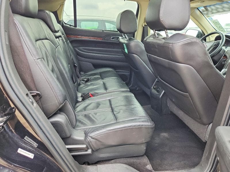 2019 LINCOLN MKT 11