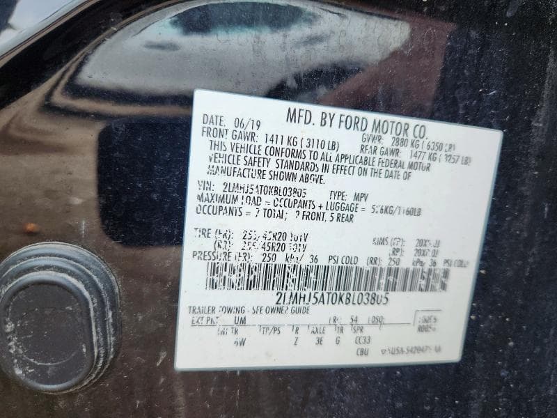 2019 LINCOLN MKT 13