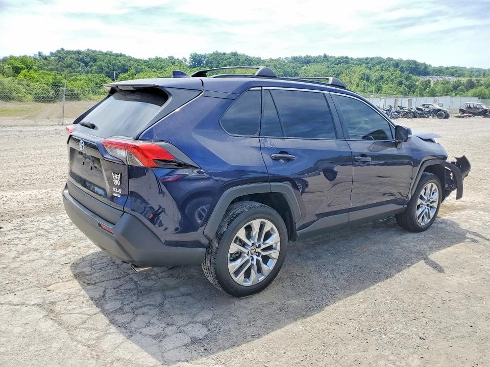 2025 TOYOTA RAV4 XLE PREMIUM XLE PREMIUM 3