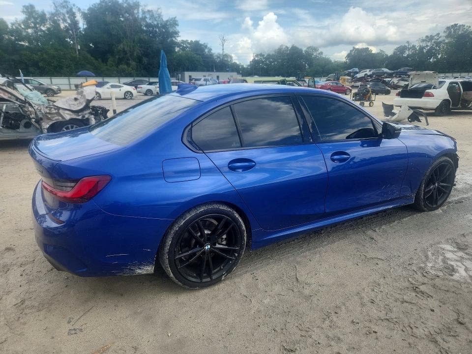 2022 BMW 330XI 3