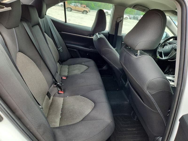 2022 TOYOTA CAMRY LE LE 10